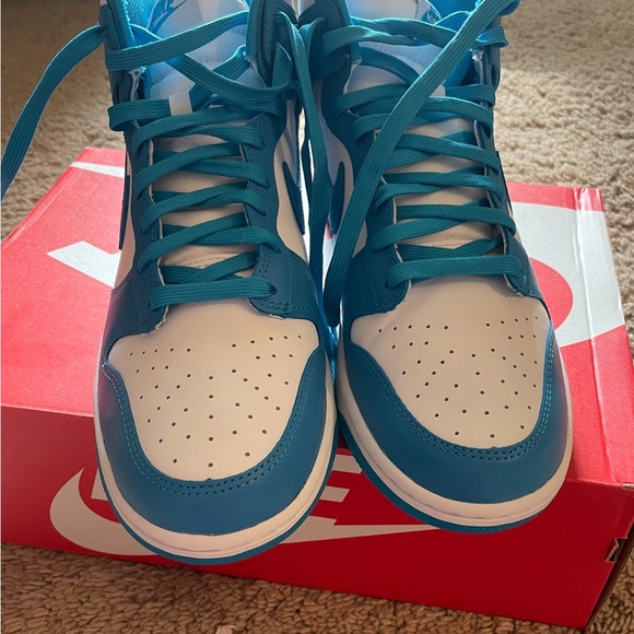 🔵 Nike Dunk High🔵…Men’s 10.5…Laser Blue/White Hightop Dunks! - Picture 3 of 5